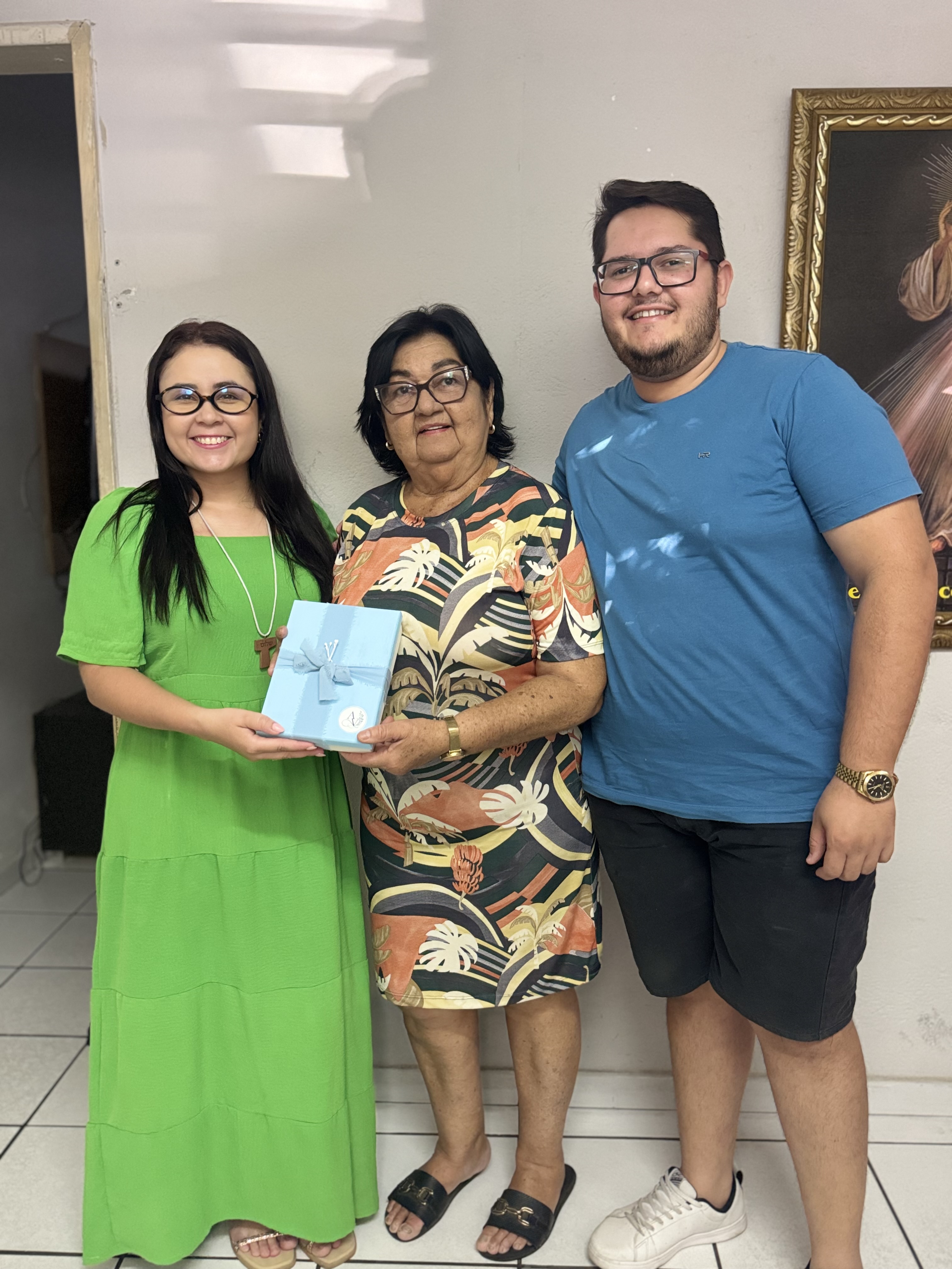 Entrega do convite:  Mãe da noiva.